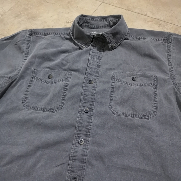 2 Men's Button Up Dress Shirts - Picture 10 of 16